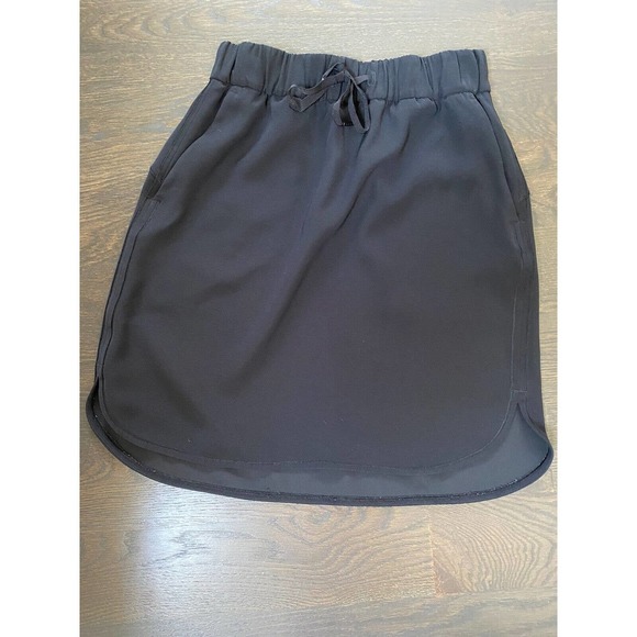 Lululemon On The Fly Skirt Black High Rise Pockets Stretchy Work Play~ 0-2 - Picture 7 of 8